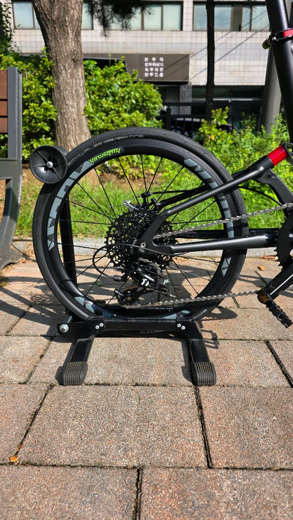 퍼시픽 리치GT 블랙 미니벨로 이미지