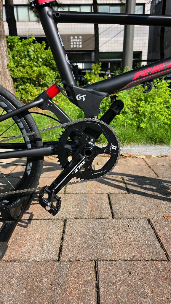 퍼시픽 리치GT 블랙 미니벨로 이미지