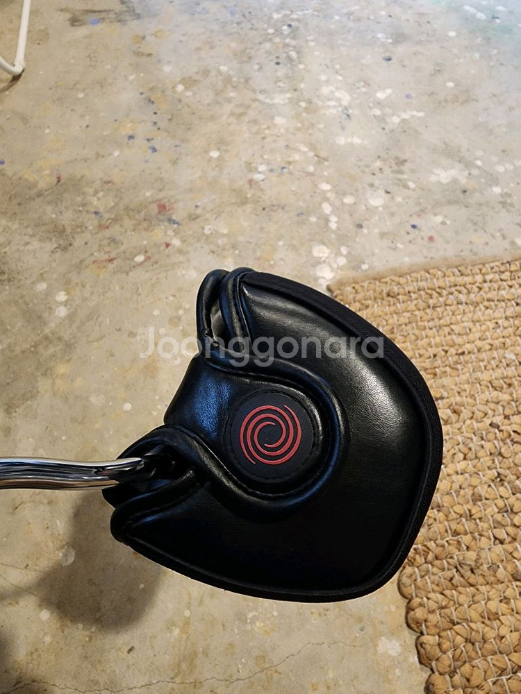 오디세이 화이트핫 V-LINE 퍼터--4