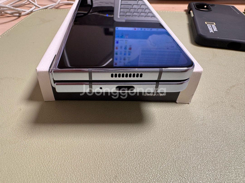 갤럭시 z폴드5 512기가 상태 양호--3