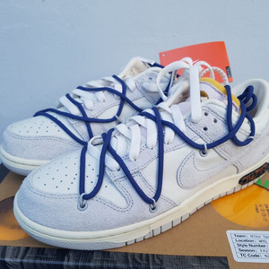 새상품 나이키 덩크 x 오프화이트 260 lot 18