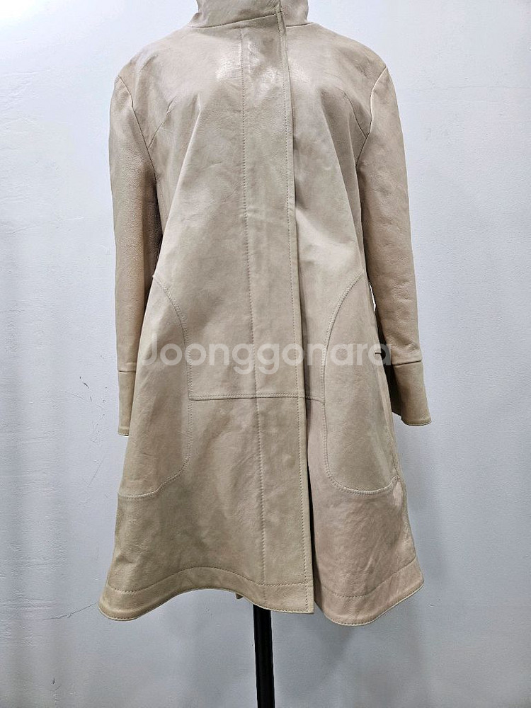 로보(ROBO)양가죽 코트 M--4