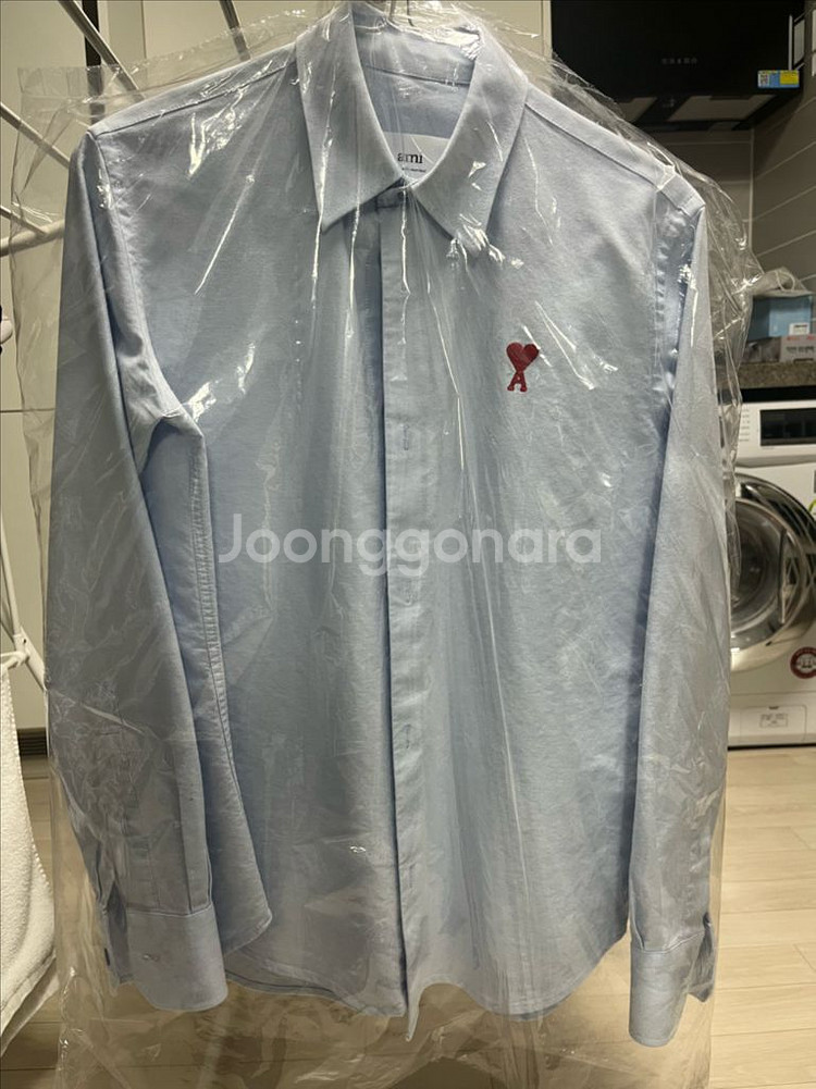 아미 스몰 하트 로고 코튼 옥스퍼드 스카이블루 셔츠--4