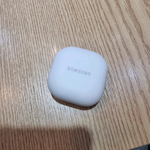 갤럭시 버즈2프로 팝니다