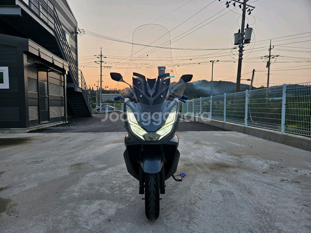 혼다PCX125/22년식/4만키로/235만원/배달세팅--6