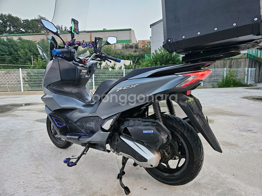 혼다PCX125/22년식/4만키로/235만원/배달세팅--4