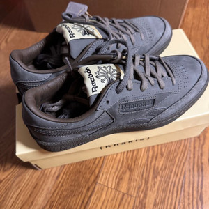 리복 카키스 클럽C