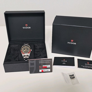 튜더 블랙베이 58 gmt 코크 24년 9월 판매합니다