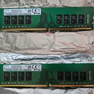 삼성 DDR4 2400T 16기가 2개 (총 32GB)