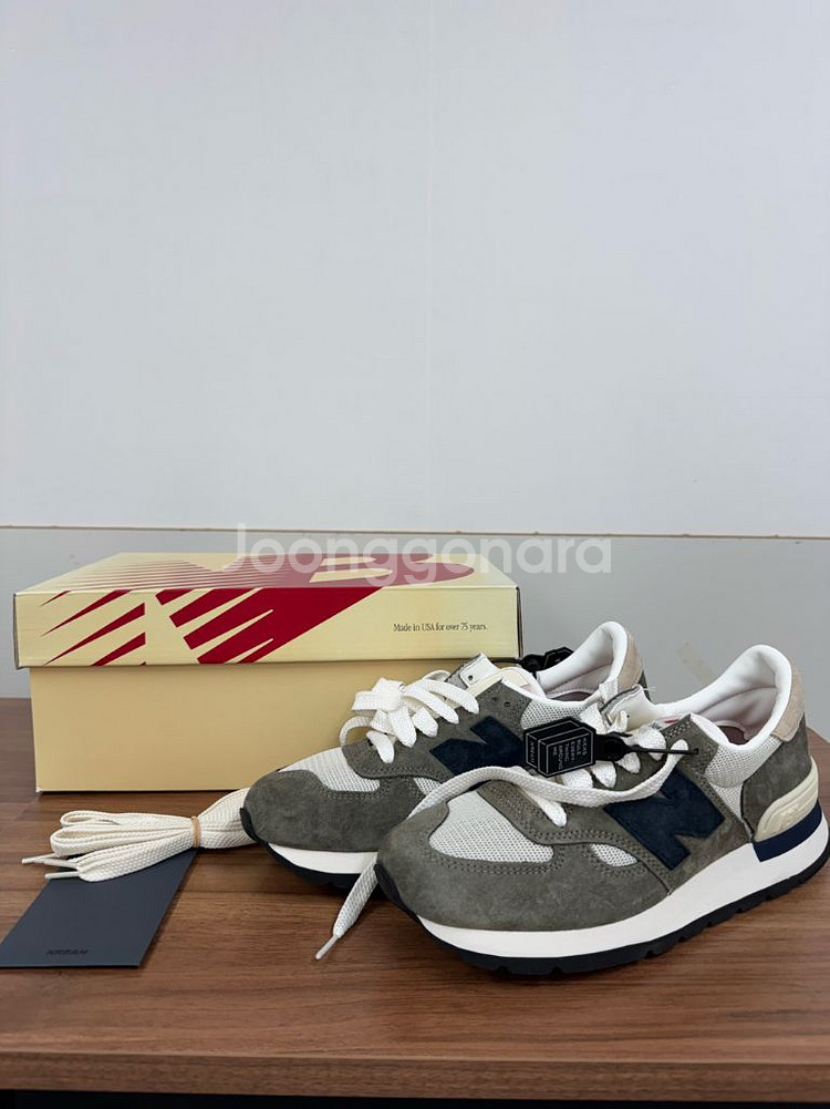 뉴발란스 m990WG1--0