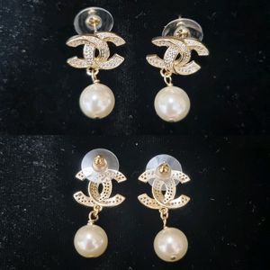 샤넬 로고 진주 귀걸이