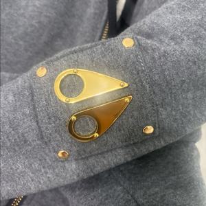 무스너클 버니스웨터 금장