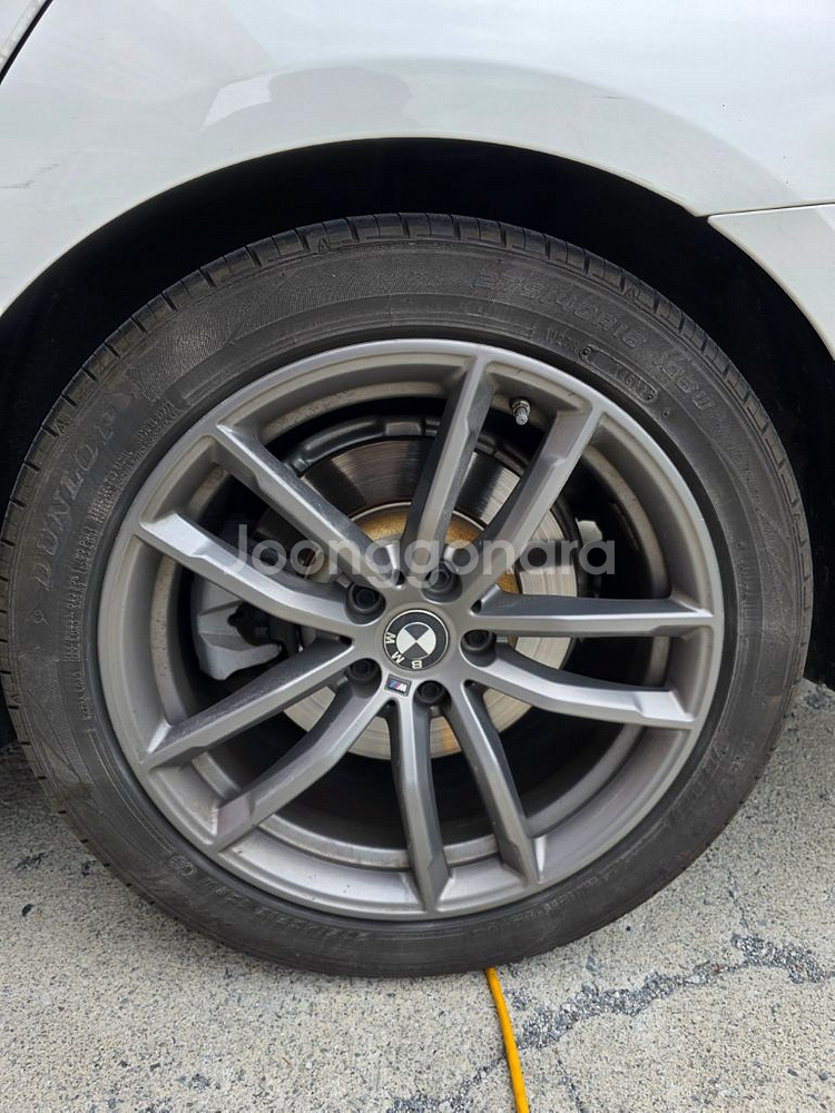 BMW G30 18인치 휠타이어 상태좋음개인판매 업자x--3