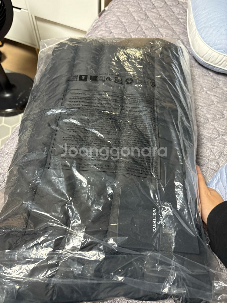 아크테릭스 세륨 후디 블랙 L 새제품 팝니다--6