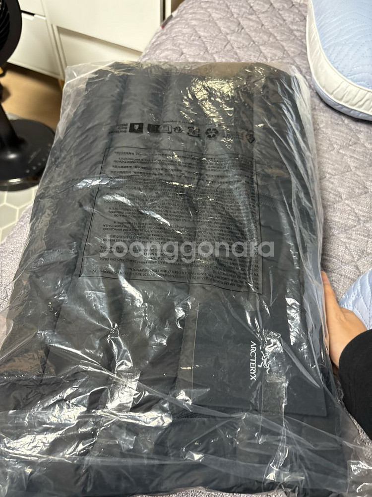 아크테릭스 세륨 후디 블랙 L 새제품 팝니다--7