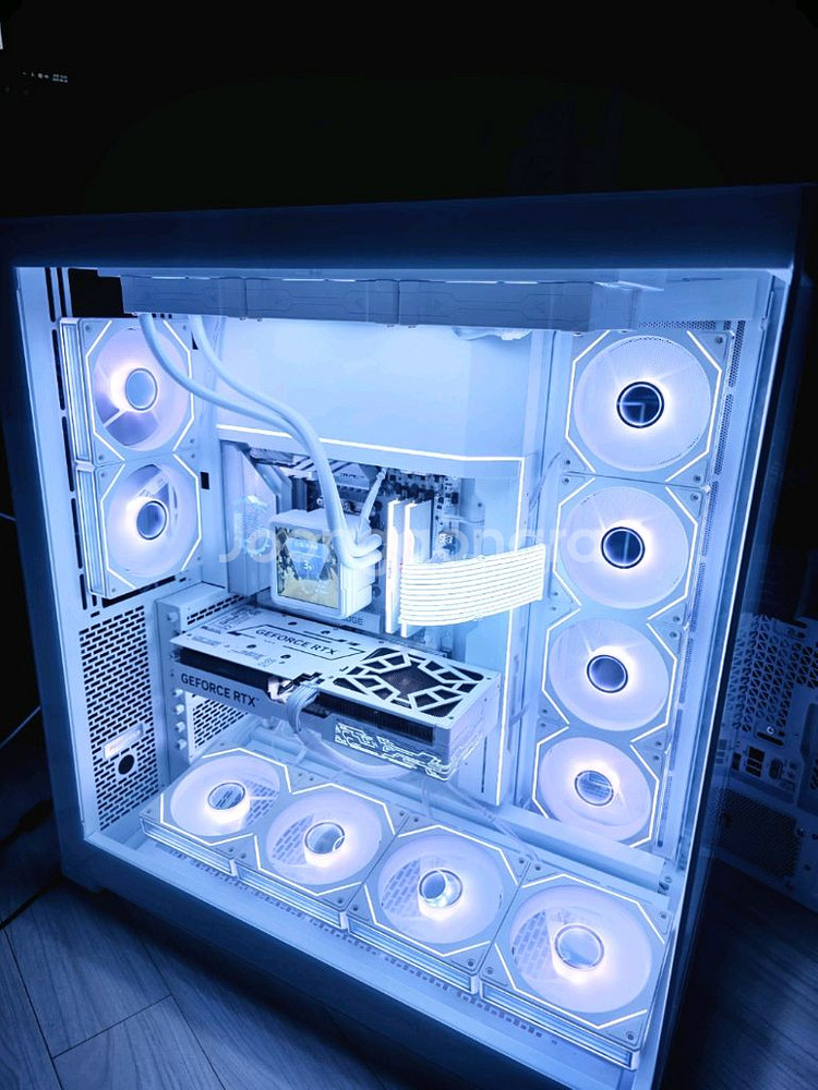 라이젠7 9800X3D RTX5080 빅타워PC--1