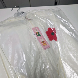 리미떼두두25 샤이니데이지 윈드브레이커집업 퍼프러플티