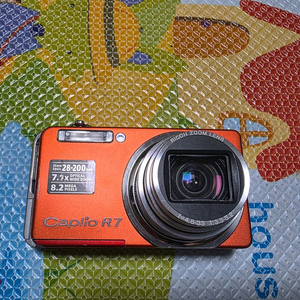 Caplio R7 디지털카메라