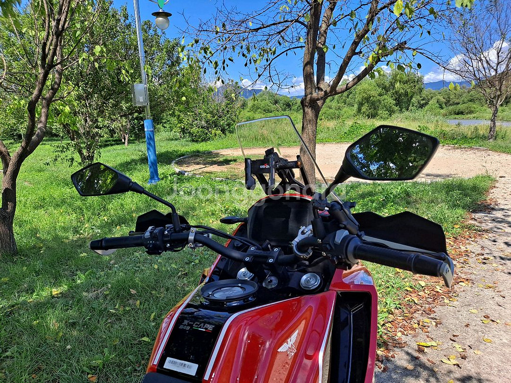 주행거리 짧은 미들급 어드벤처 오토바이 엑스케이프650--7