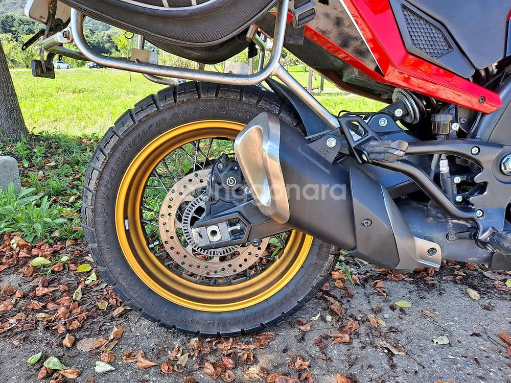 주행거리 짧은 미들급 어드벤처 오토바이 엑스케이프650--5