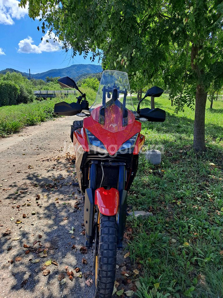 주행거리 짧은 미들급 어드벤처 오토바이 엑스케이프650--8