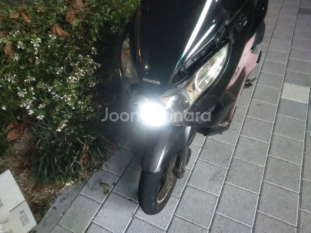 혼다 pcx 125 스쿠터. 오토바이. 부속용 .부산--0