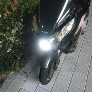 혼다 pcx 125 스쿠터. 오토바이. 부속용 .부산