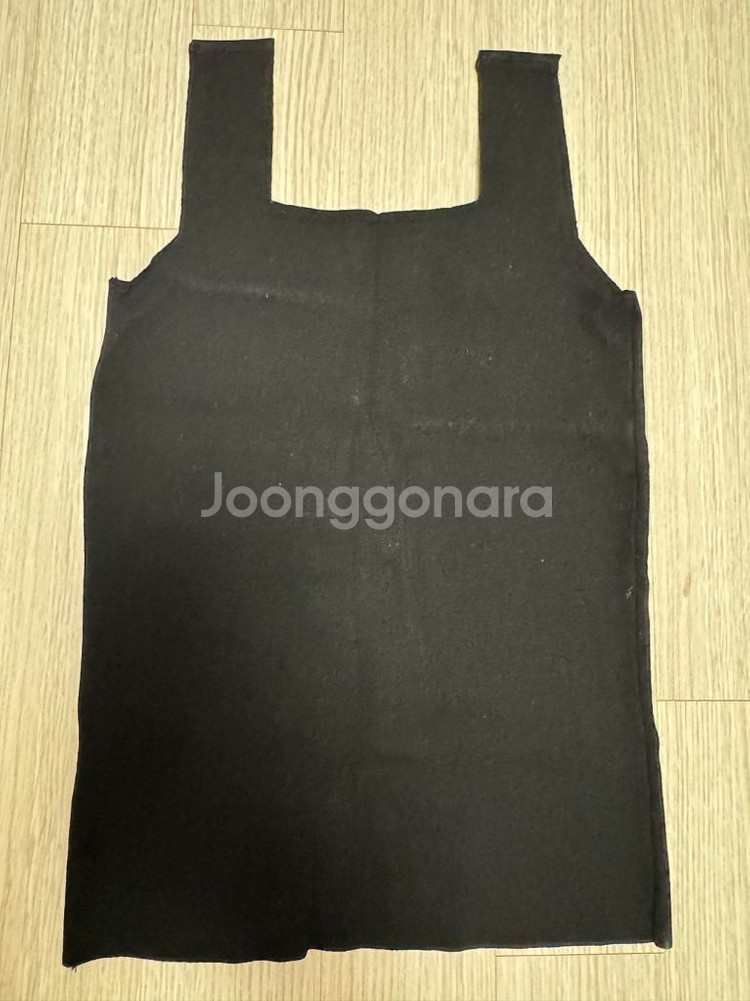 데일리룩에서 구매한 니트탑 판매합니다--7