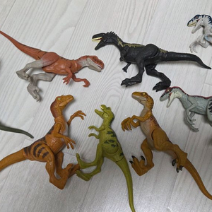 쥬라기월드 관절피규어 9개 일괄(최상)