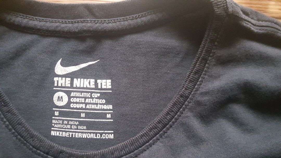 (사이즈 90 정도 ) 반팔 라운드 티 아디다스 나이키 이미지