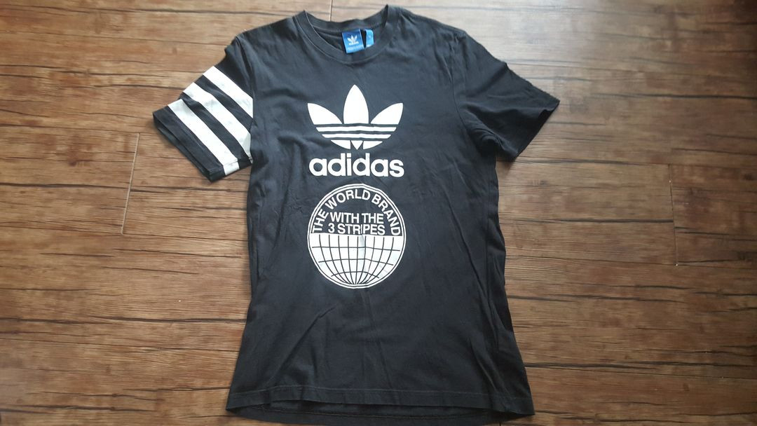 (사이즈 90 정도 ) 반팔 라운드 티 아디다스 나이키 이미지