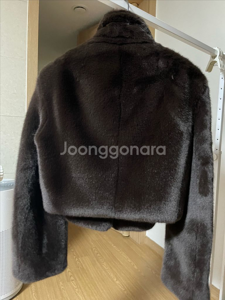 블러썸 페이크퍼 자켓--1