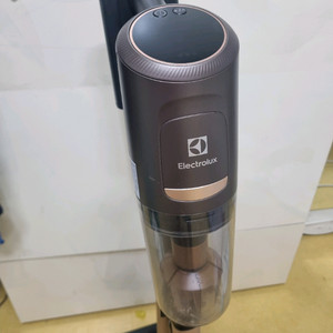 일렉트로룩스 얼티밋홈 900 청소기 팝니다