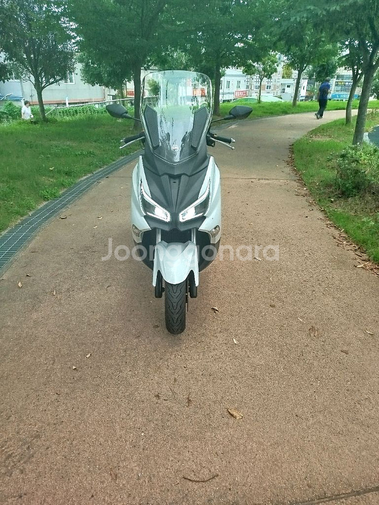 sym 조이맥스 z+300 오토바이 스쿠터--0