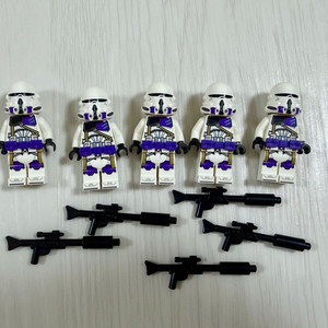 75342 에어본 트루퍼 미니피규어 판매합니다