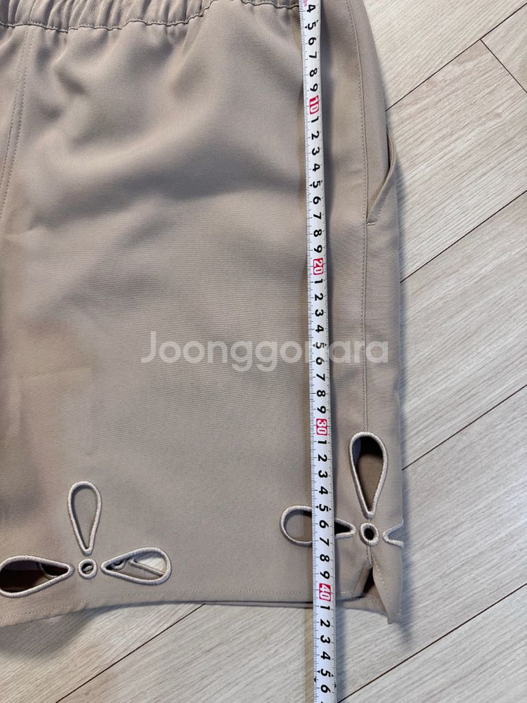 코페르니 페탈 자수 컷 아웃 쇼츠 L 새상푸--4