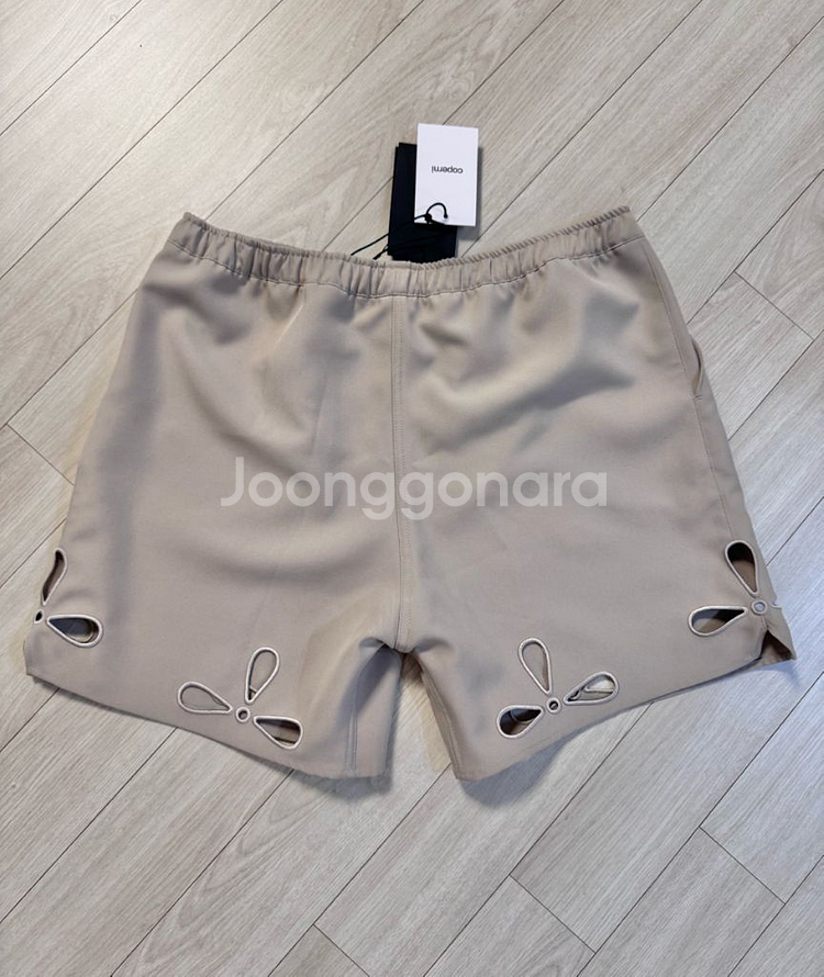 코페르니 페탈 자수 컷 아웃 쇼츠 L 새상푸--11