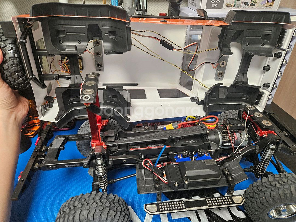 TRX4 디펜더 판매합니다--3