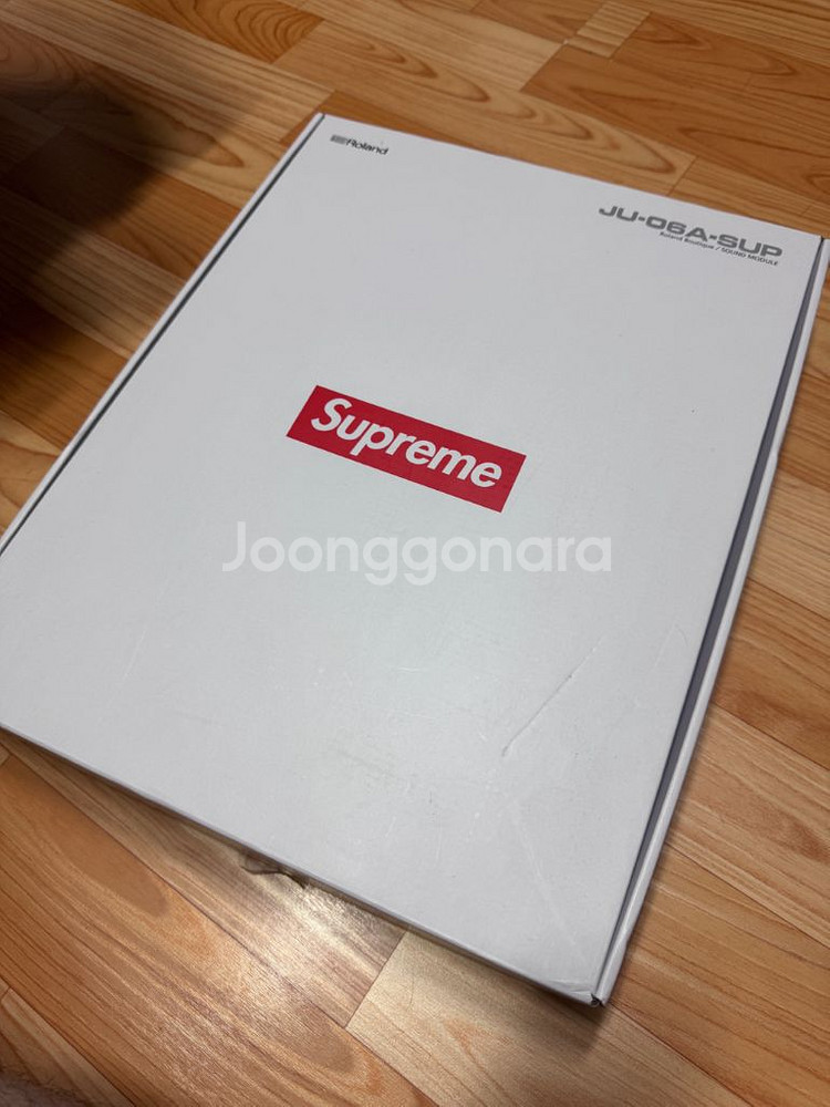 슈프림 롤랜드 ju-06a 신디사이저--0