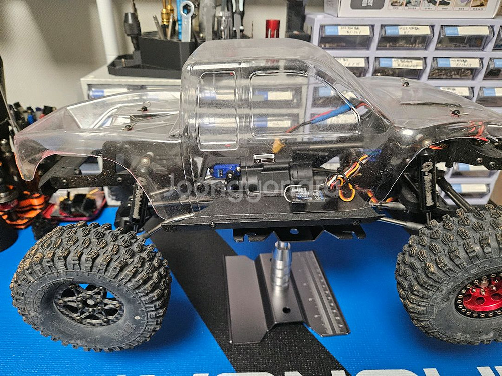 AXIAL SCX10PRO (LCG) 판매합니다--0