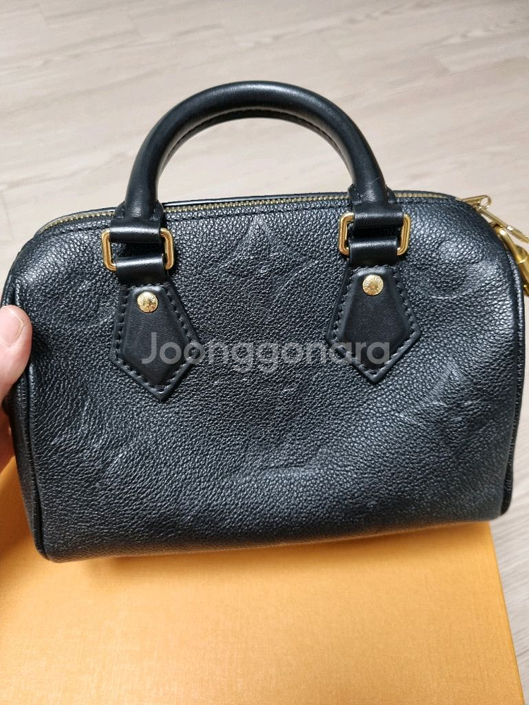 루이비통 스피디 반둘리에 20 블랙--1