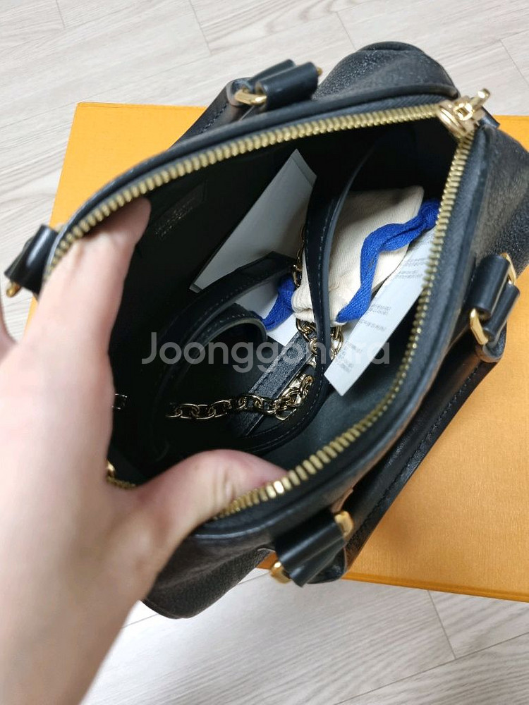 루이비통 스피디 반둘리에 20 블랙--3