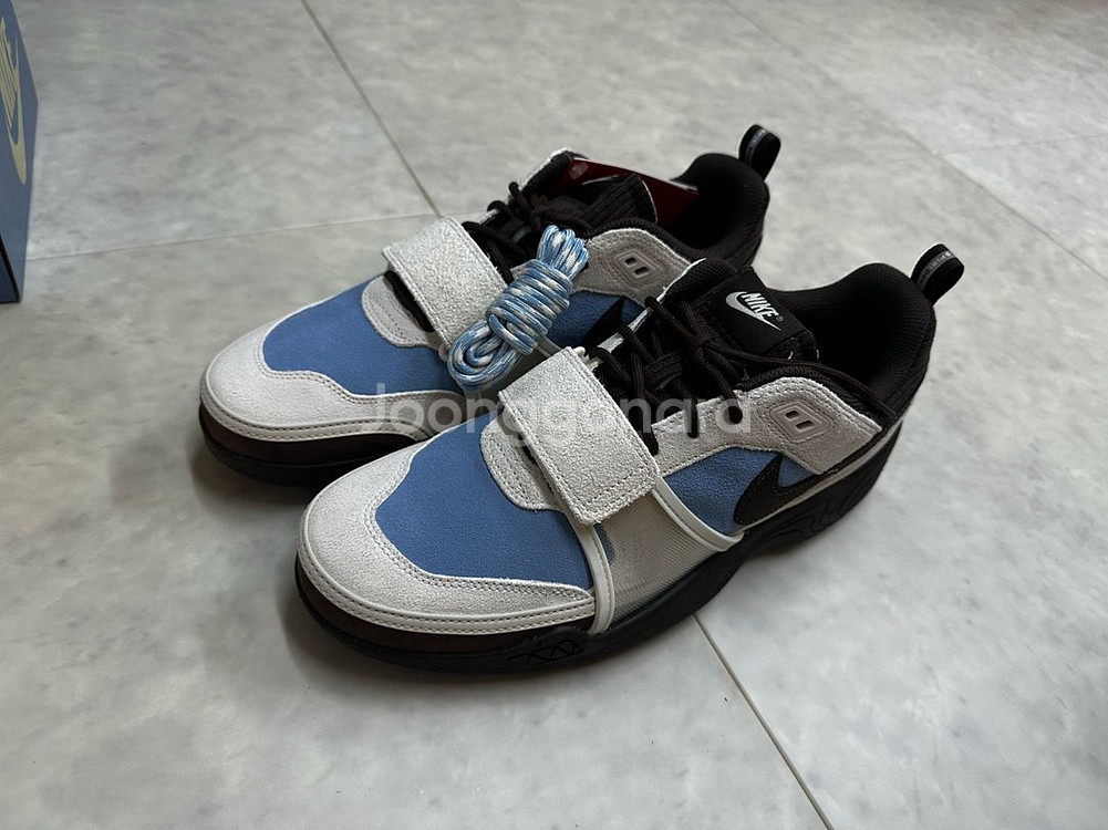 나이키 스캇 줌필드 잭스 팝니다. 공홈 드로우 사이즈--1