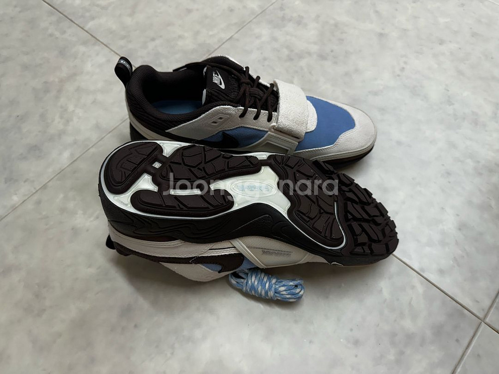 나이키 스캇 줌필드 잭스 팝니다. 공홈 드로우 사이즈--3