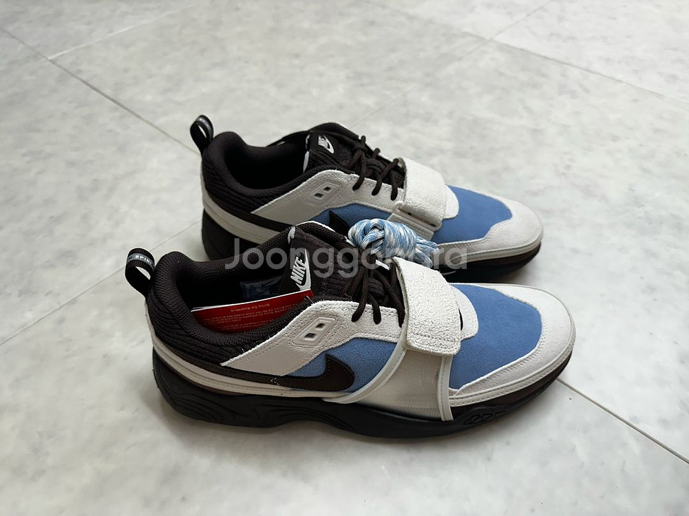 나이키 스캇 줌필드 잭스 팝니다. 공홈 드로우 사이즈--2