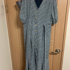 나인 쇼핑몰에서 구매한 네이비 원피스 판매합니다