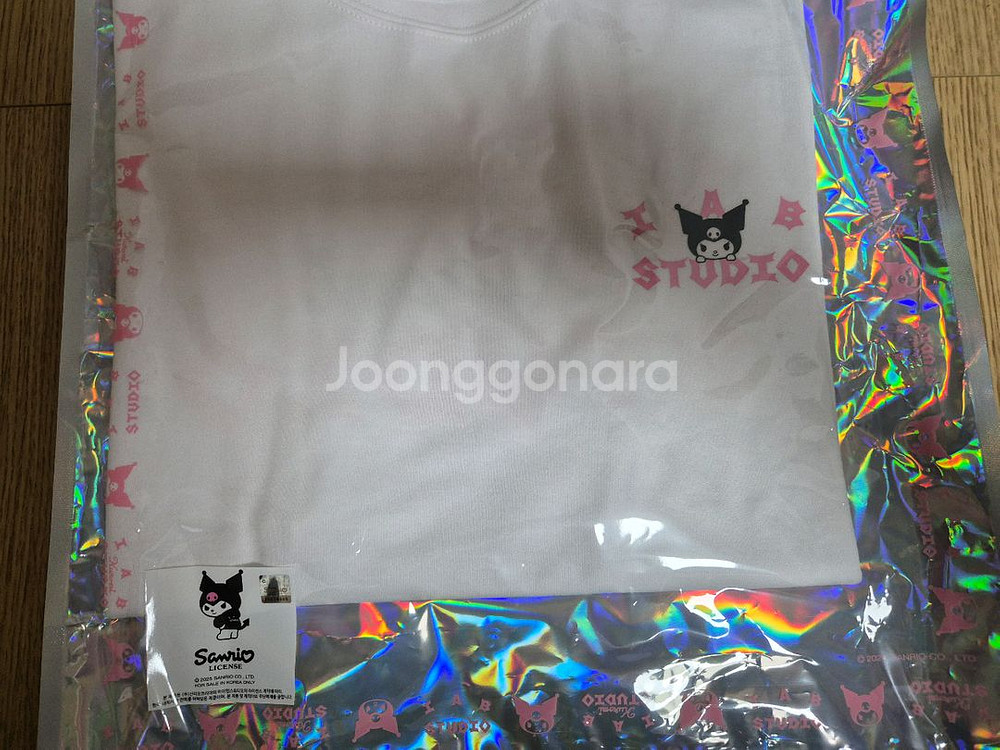 (M) 아이앱 스튜디오 쿠로미 롱슬리브 화이트--3