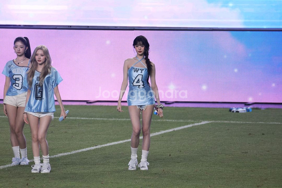 250730 장원영 시구 핫팬츠 초고화질 데이터--0