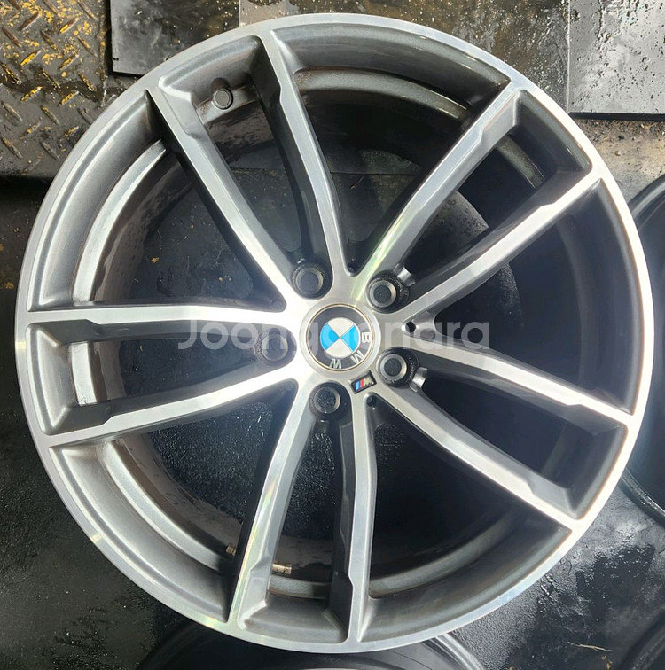 bmw 5시리즈 G30 18인치 무기스 판매--5