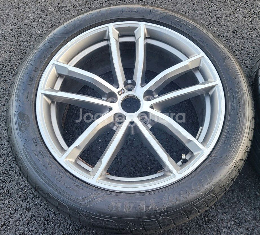 BMW G30 662M 18인치 휠타이어 세트--1
